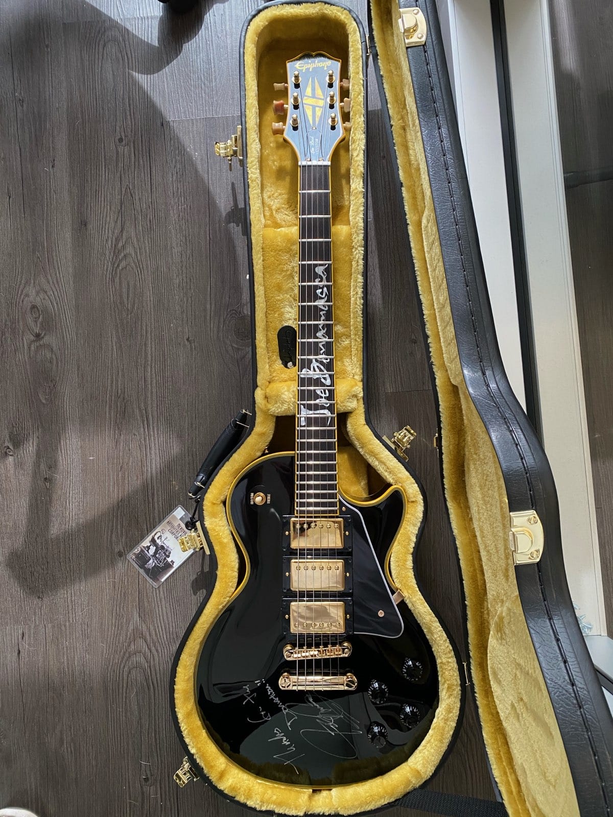 Joe bonamassa epiphone les deals paul custom