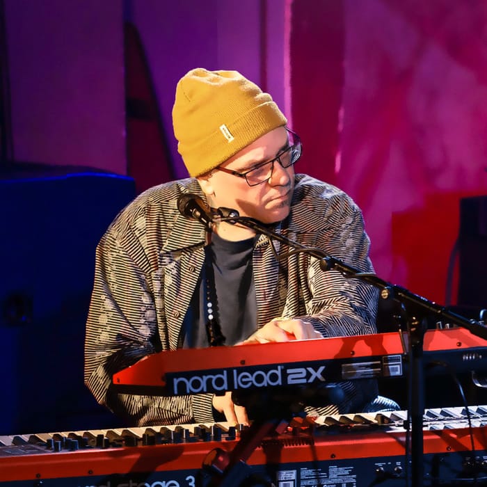 The KINSEY SESSIONS - Wednesday, December 3, 2025